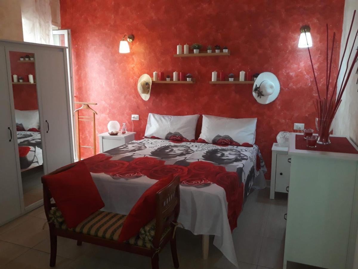 Suites Rome เปสการา ภายนอก รูปภาพ