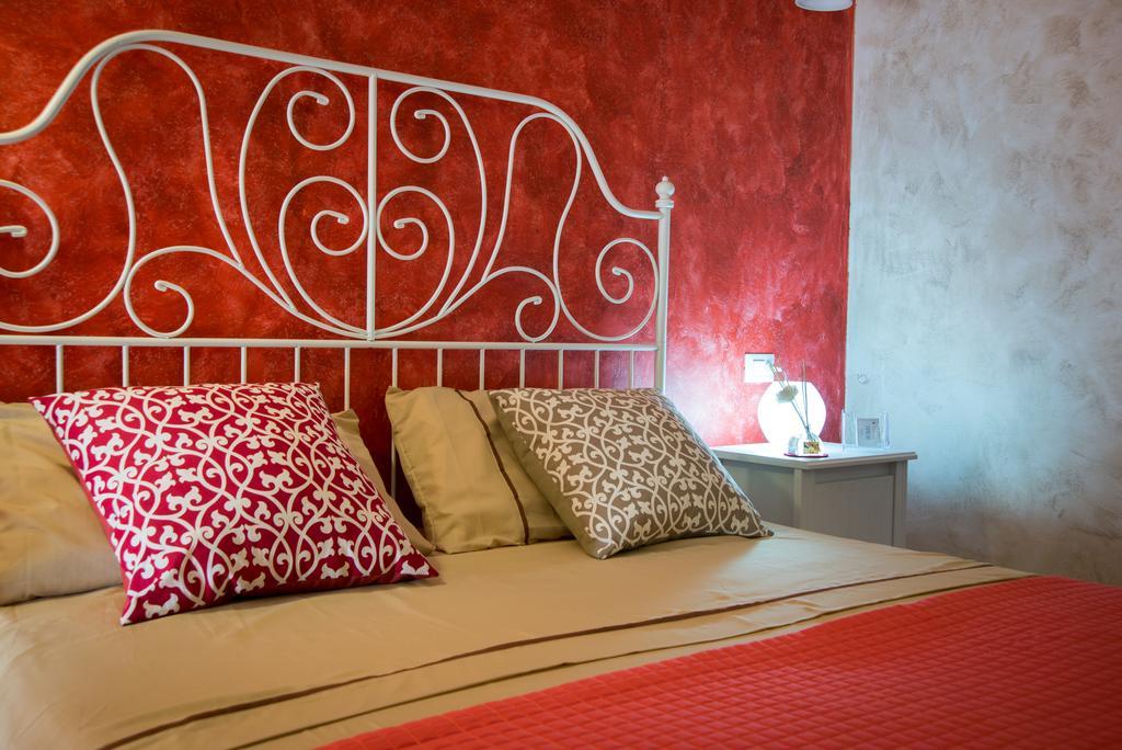 Suites Rome เปสการา ภายนอก รูปภาพ
